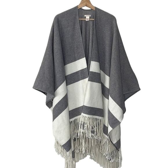 SUNDANCE  WOOL  FRINGED OPEN‎  CAPE PONCHO - Picture 1 of 8
